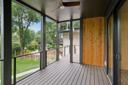 Photo from a previous project. Final design and features tailored to the Buyerâs preferences.
