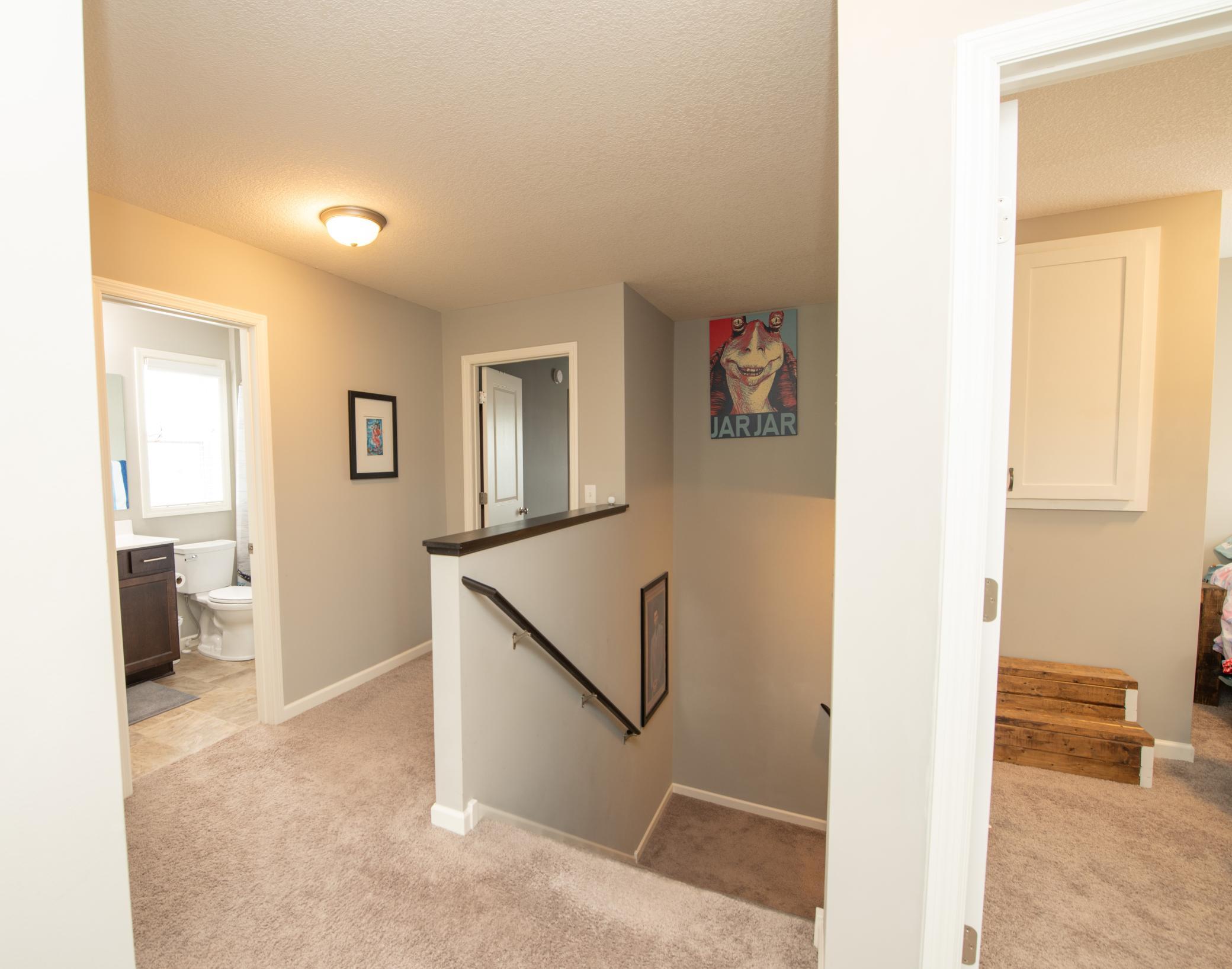 Hallway area in upper level.jpg