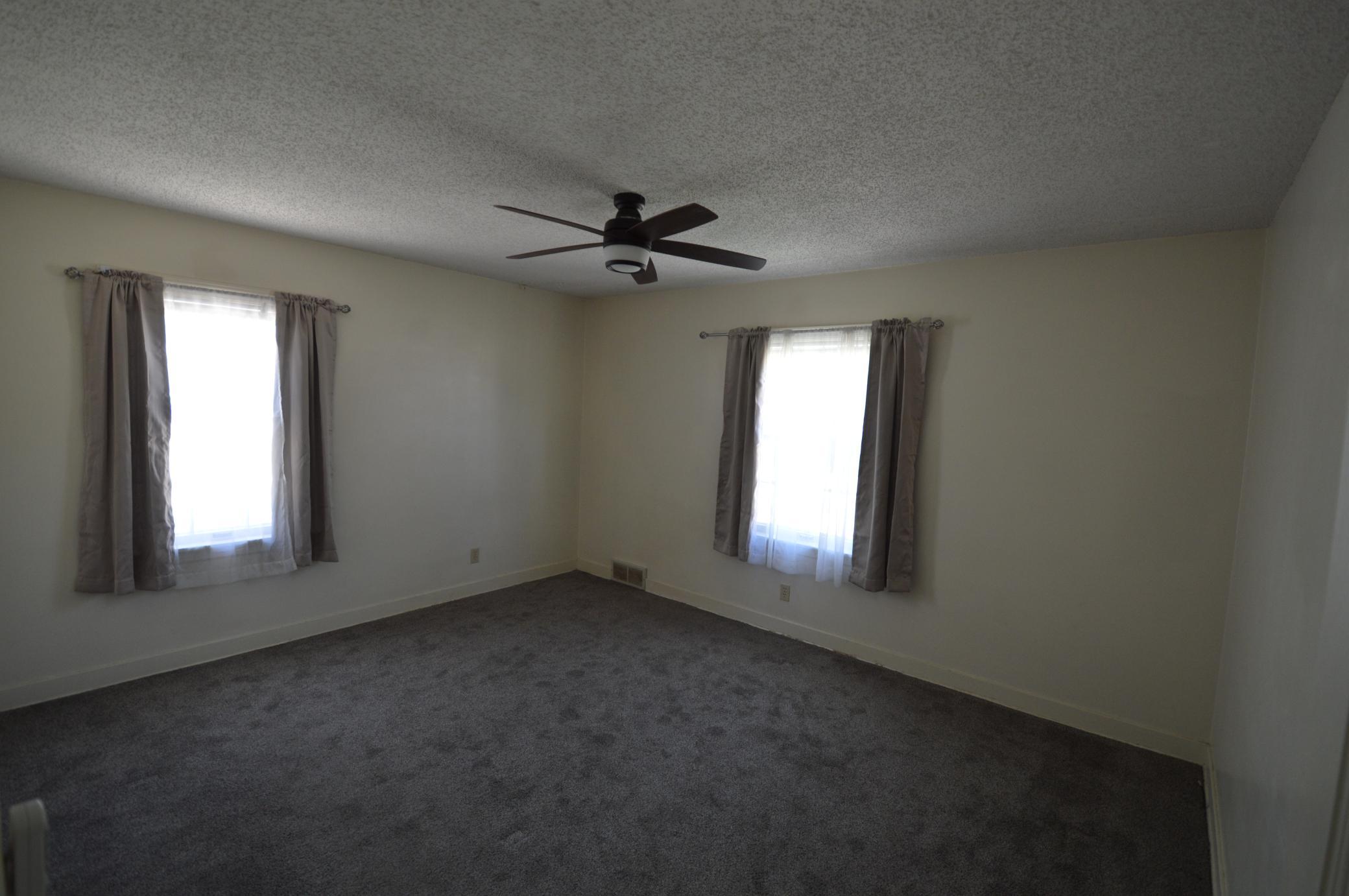 2nd bedroom.JPG
