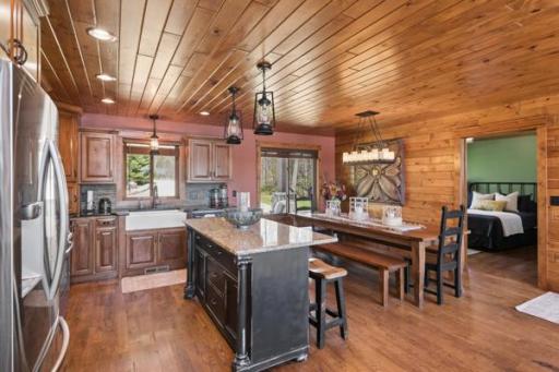 Kitchen 3.jpg