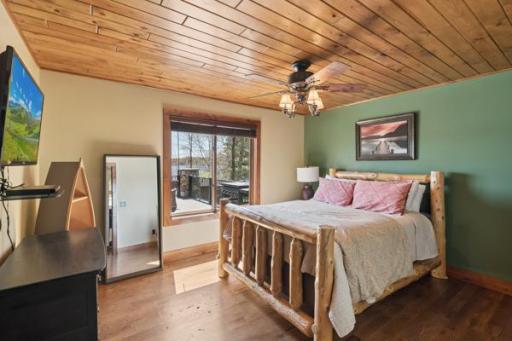 Bedroom Main.jpg