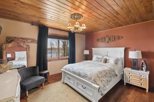 Bedroom upper 2.jpg