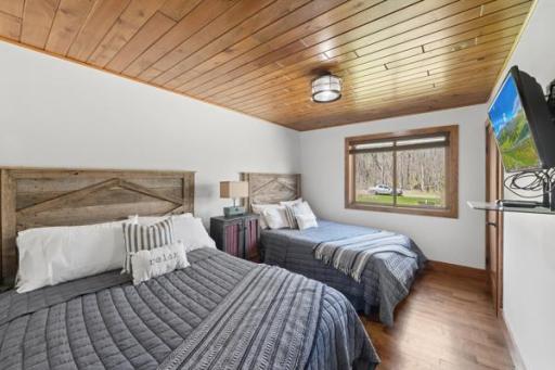 Bedroom upper 4.jpg