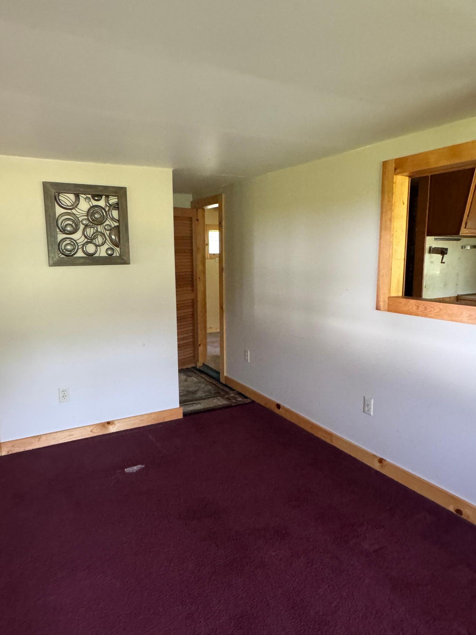 Dining/bonus area to 2nd bedroom