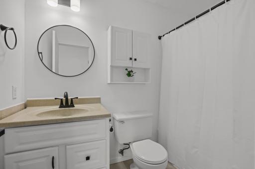7859 Dunmore Road, Woodbury, MN 55125