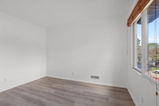 7859 Dunmore Road, Woodbury, MN 55125