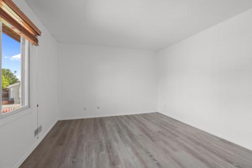 7859 Dunmore Road, Woodbury, MN 55125