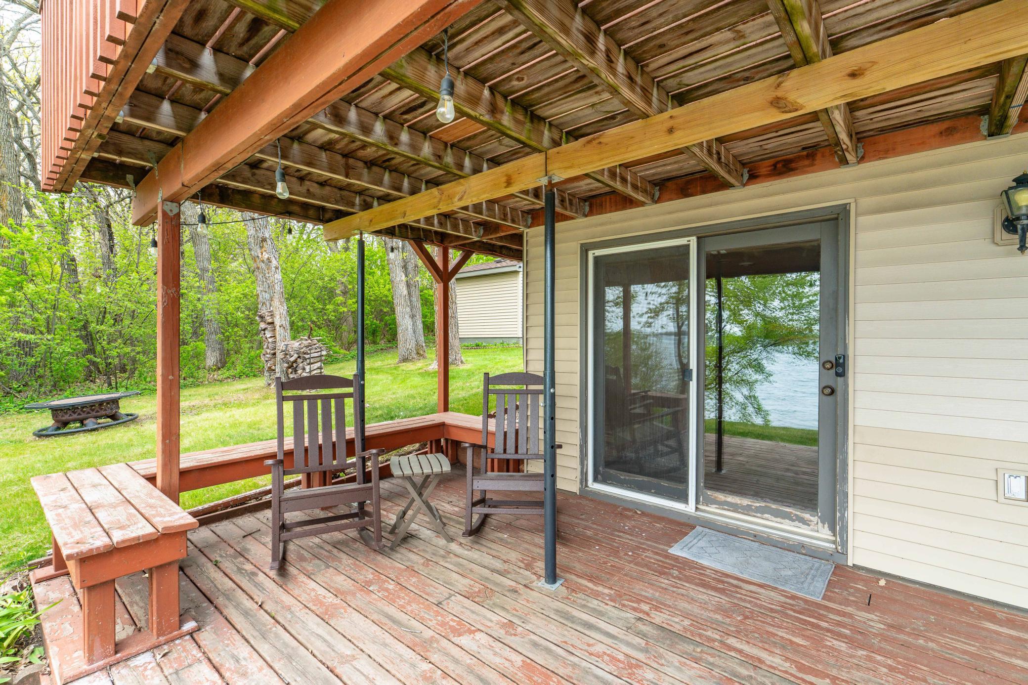 Lower level deck