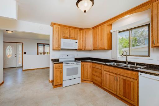 822 16th Street N, Moorhead, MN 56560