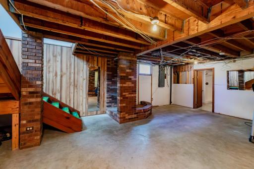 822 16th Street N, Moorhead, MN 56560