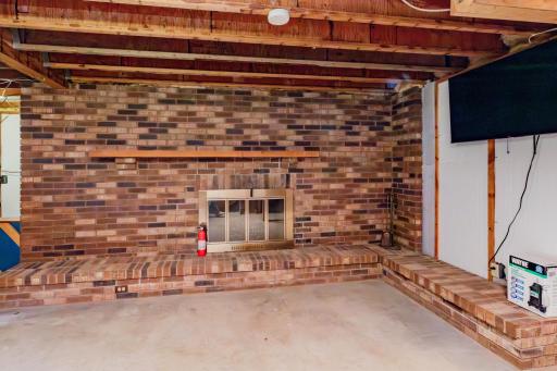 822 16th Street N, Moorhead, MN 56560