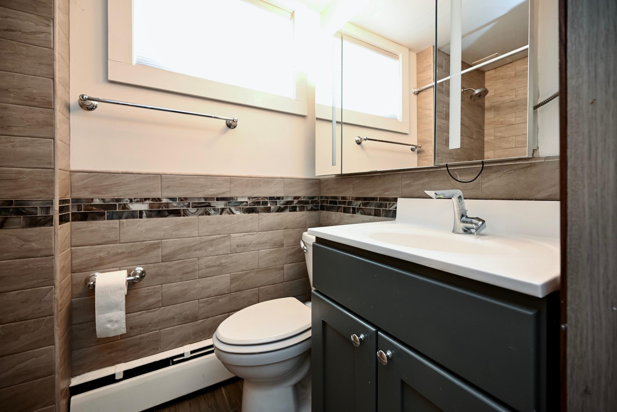 LL Bathroom
