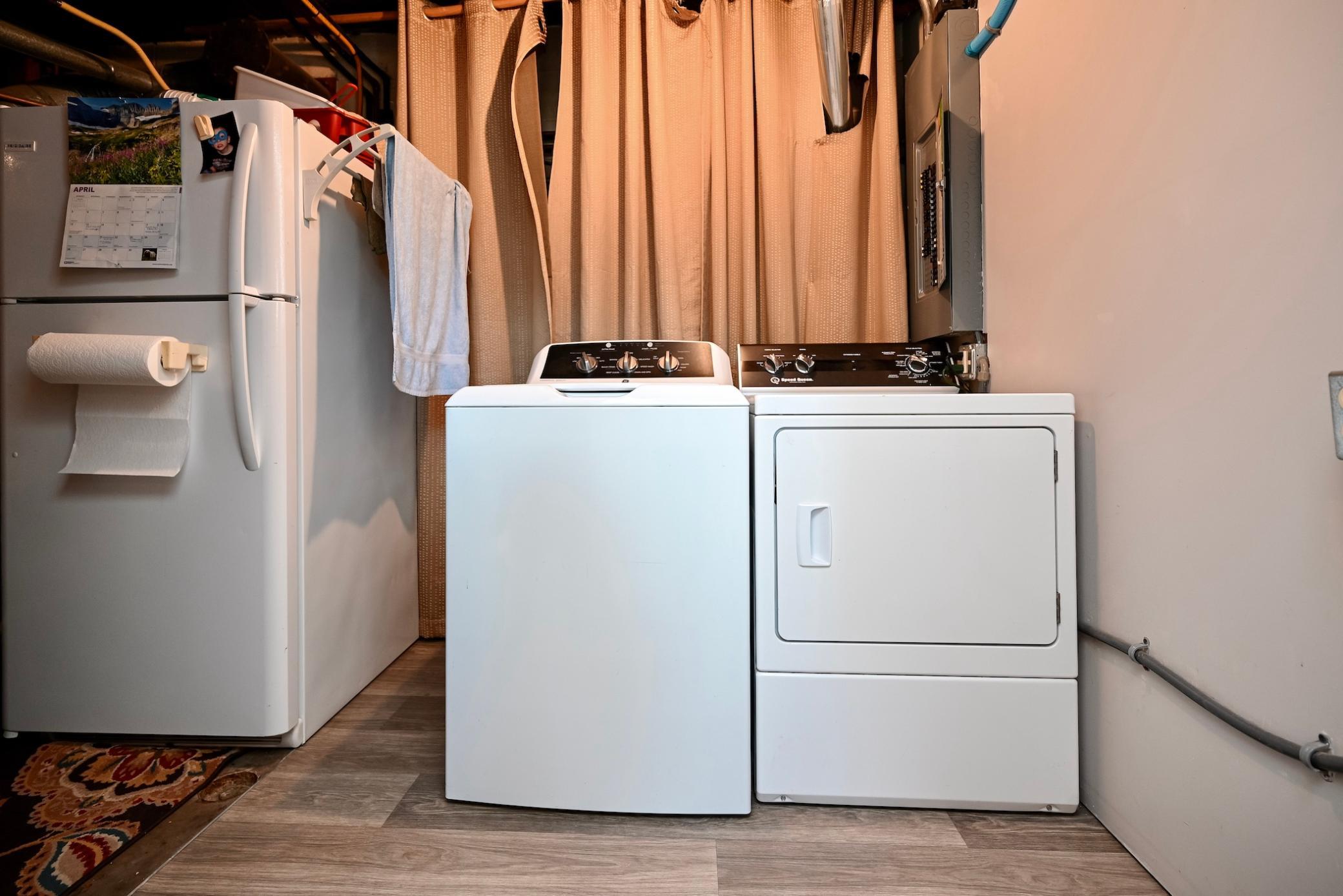 LL Laundry Area