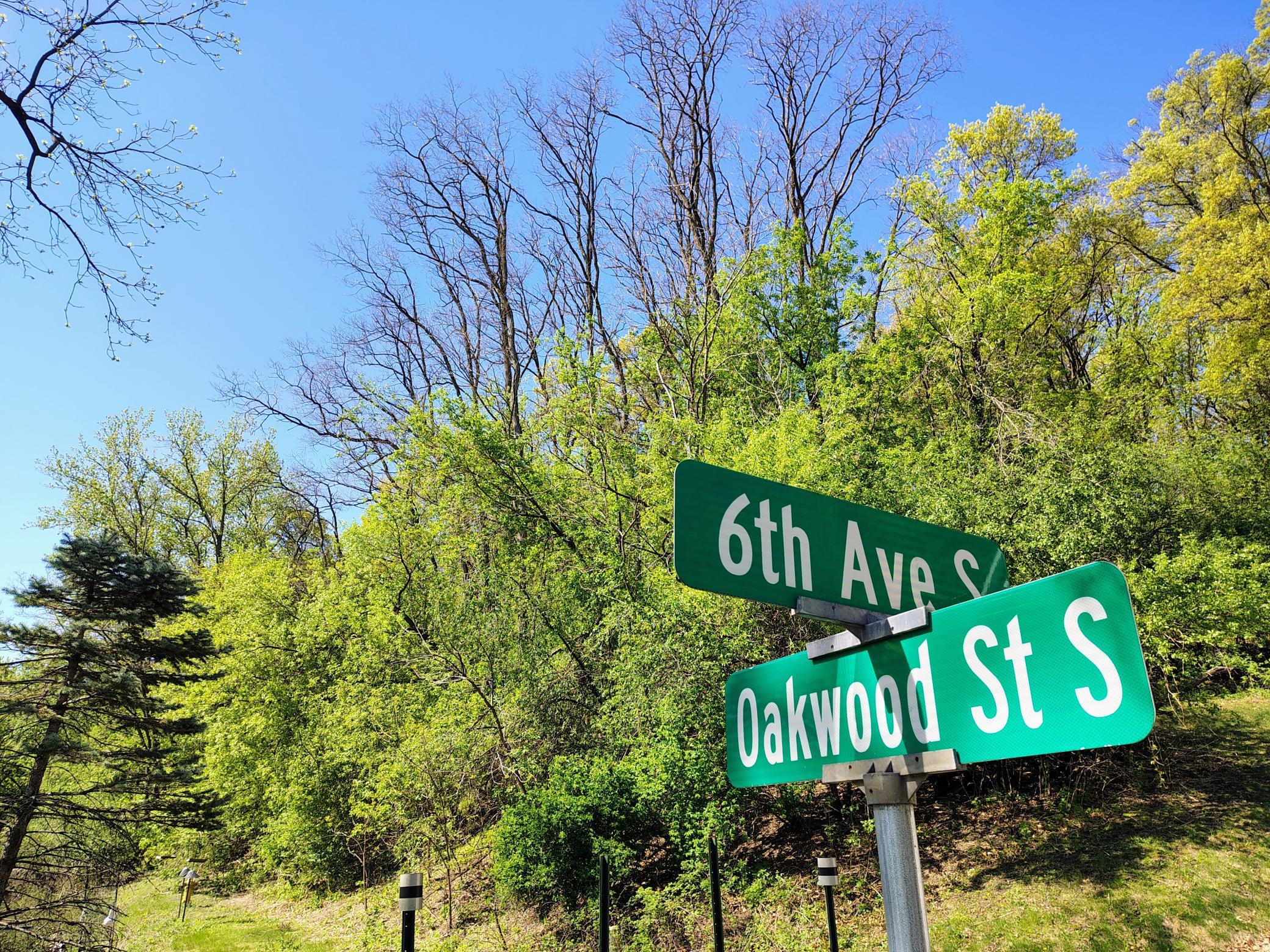 Oakwood Street S