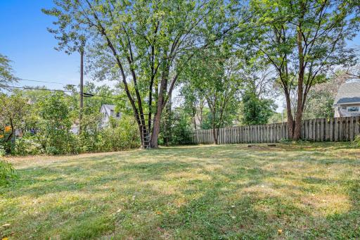 452 109th Avenue NW, Minneapolis, MN 55448