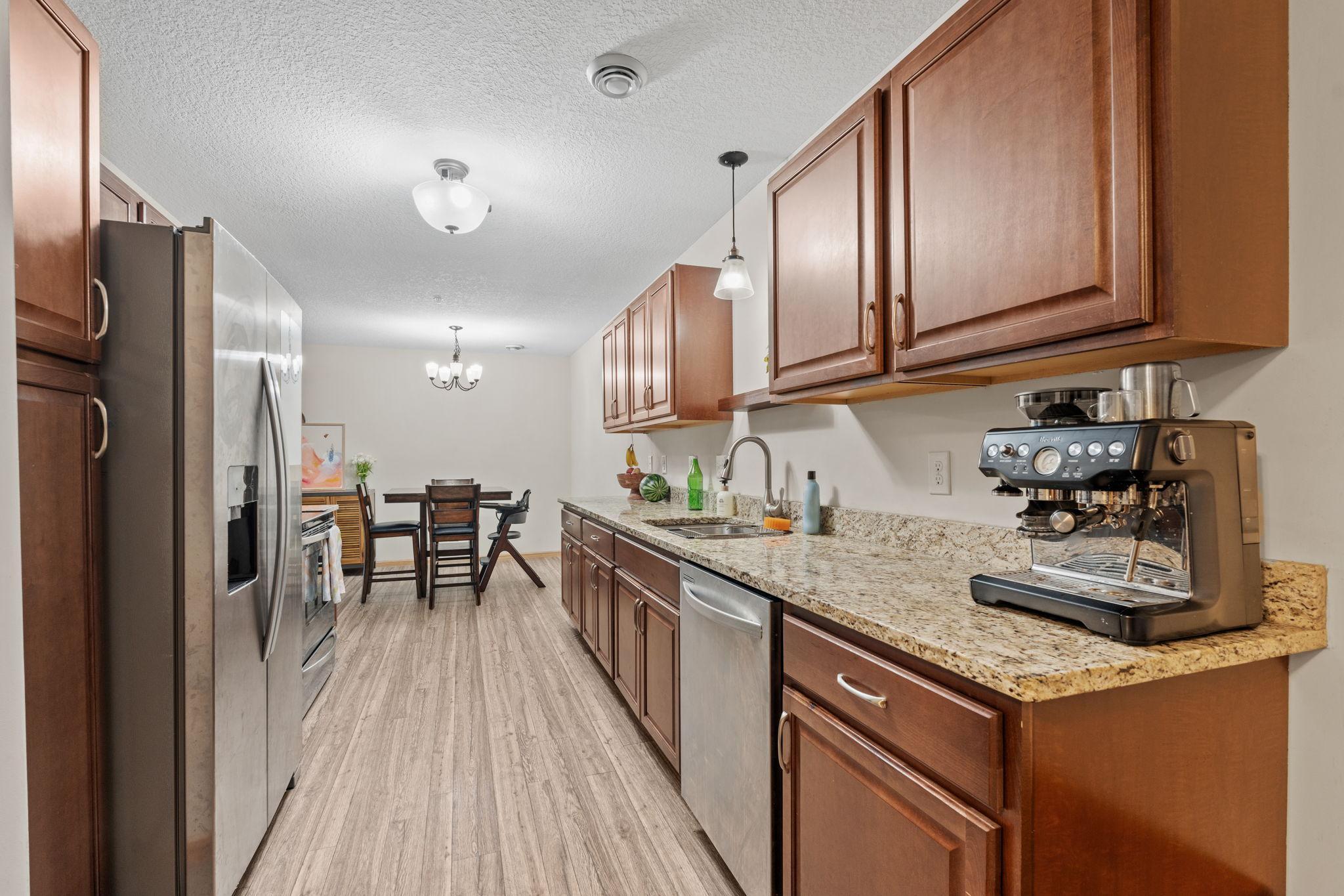 15-web-or-mls-14789 Olivine St NW-15.jpg