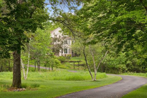 Very impressive entrance to this fantastic estate