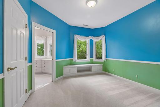 3dr and 4th upper level bedrooms share a full Jack and Jill Bath