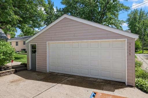 3805 Zenith Avenue N, Robbinsdale, MN 55422