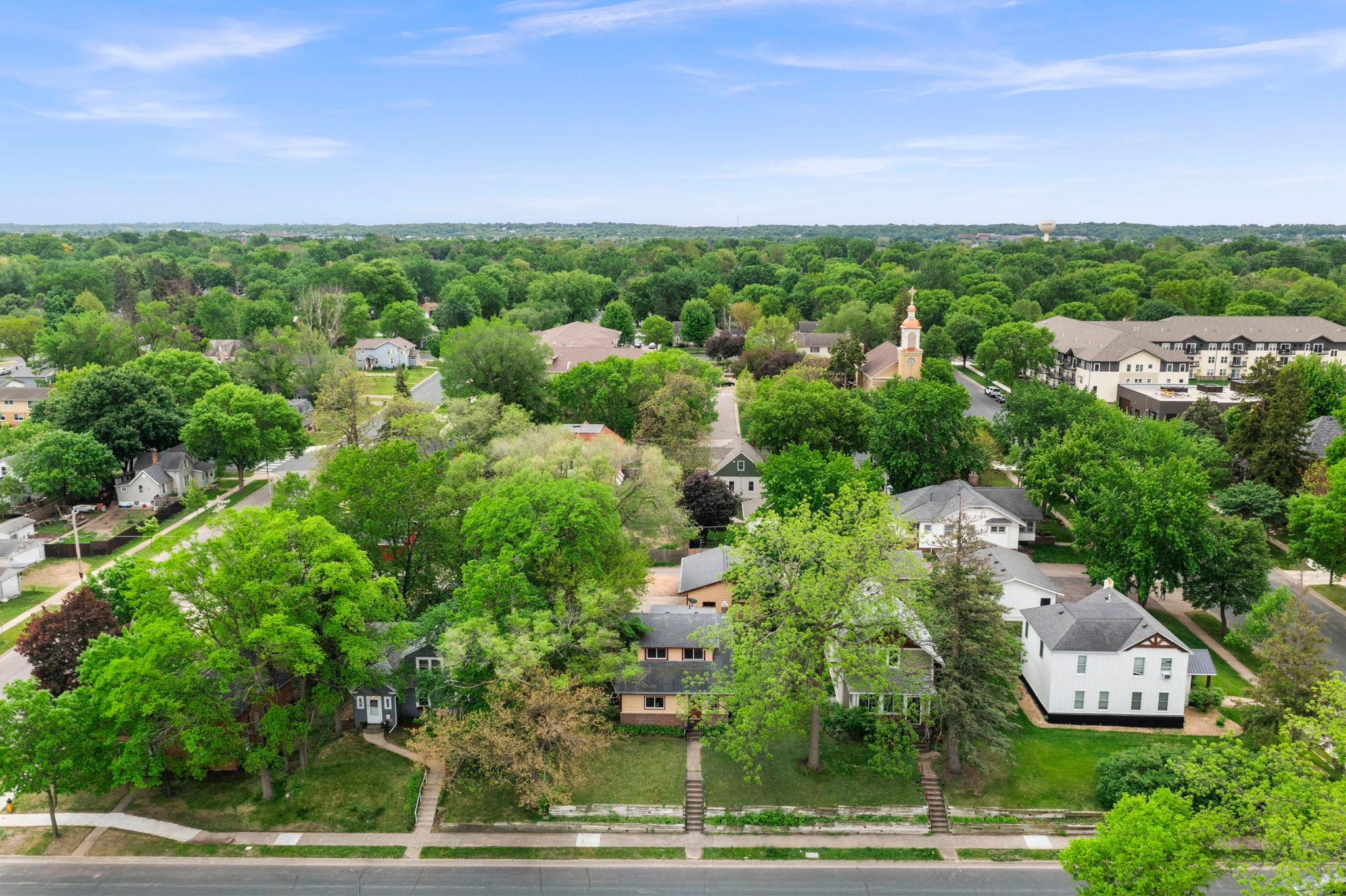 Great neighborhood near downtown Shakopee.