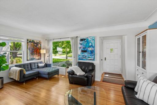 3910 Randall Avenue, Saint Louis Park, MN 55416
