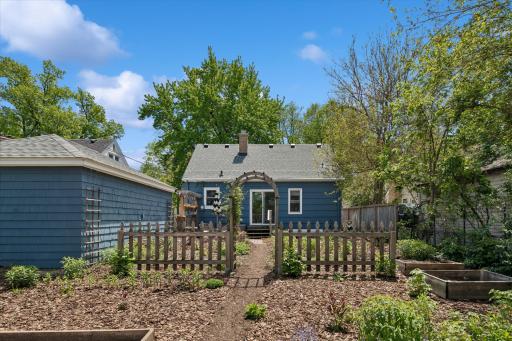 3910 Randall Avenue, Saint Louis Park, MN 55416