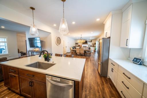 1017 Chester Ave SE, Rochester, MN 55904