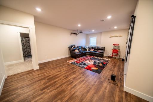 1017 Chester Ave SE, Rochester, MN 55904