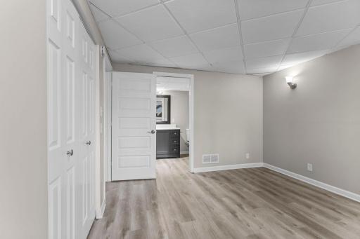 2336 Hale Avenue N, Saint Paul, MN 55128