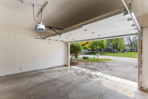 2336 Hale Avenue N, Saint Paul, MN 55128
