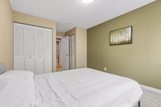 821 Douglas Avenue, 205, Minneapolis, MN 55403