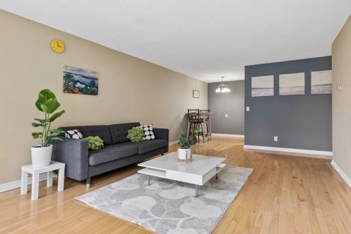 821 Douglas Avenue, 205, Minneapolis, MN 55403