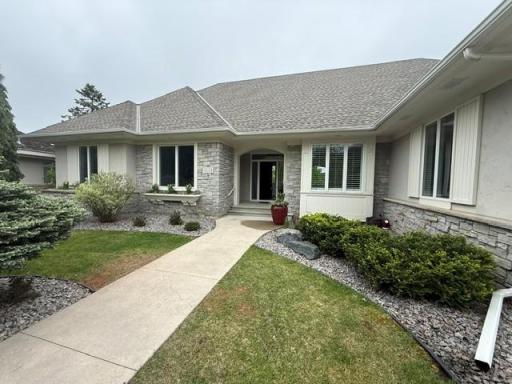 11641 Cedar Pass, Hopkins, MN 55305