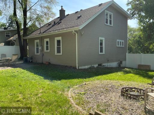 1762 Edgerton Street, Saint Paul, MN 55117