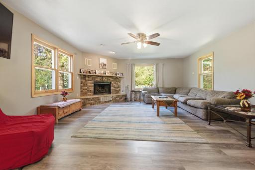 1422 S 7th Street, Brainerd, MN 56401