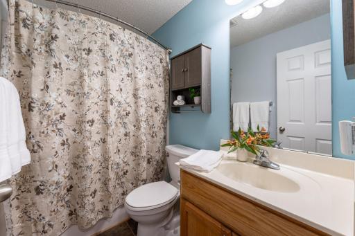 180 Oakmont Lane, Red Wing, MN 55066