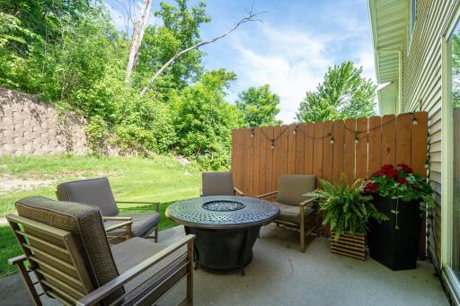 Enjoy a location close to both Upper and Lower Anderson Park with easy access to the scenic Cannon Valley Bike Trail, and just a short drive to Memorial Park and Barn Bluff, making it easy to enjoy the outdoors and everything the Red Wing area has to