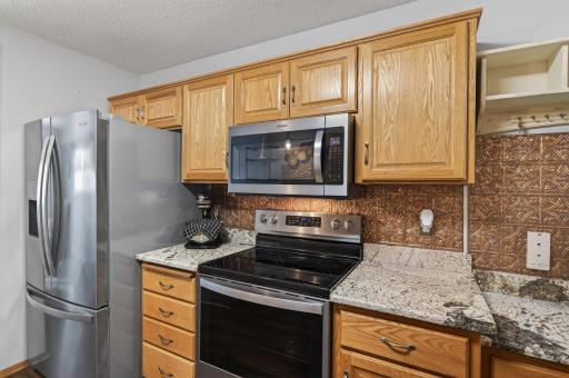 10011 179th Avenue NW, Elk River, MN 55330