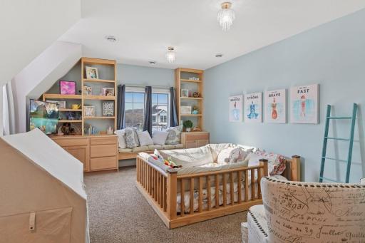 9787 Sky Lane, Eden Prairie, MN 55347