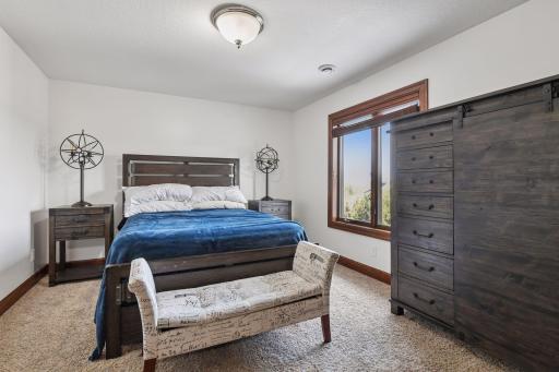 9787 Sky Lane, Eden Prairie, MN 55347