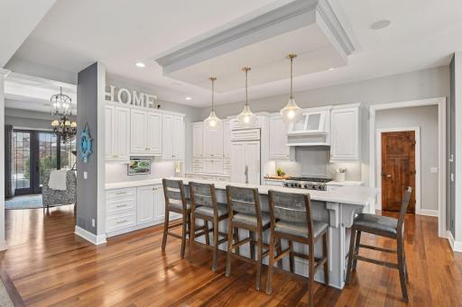 9787 Sky Lane, Eden Prairie, MN 55347