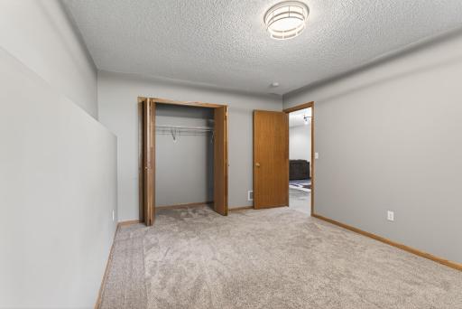 833 White Oak Court, Saint Paul, MN 55112