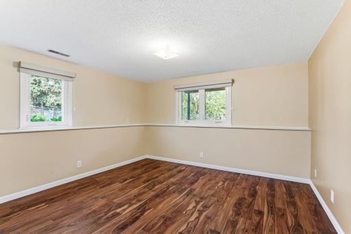 35-web-or-mls-3588-Grenadier-Pl-35.jpg