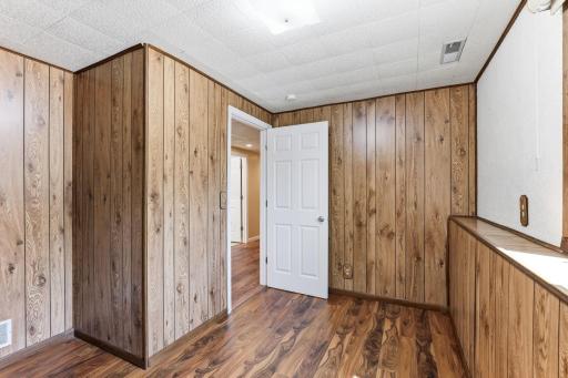 33-web-or-mls-3588-Grenadier-Pl-33.jpg