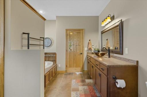 10781 Dahl Avenue, Chisago City, MN 55013