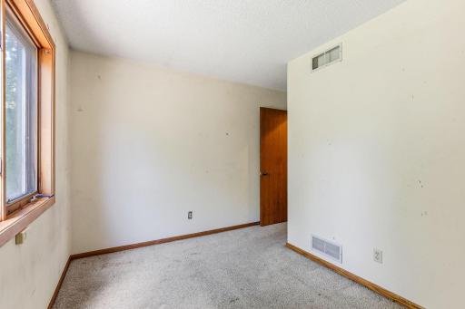 2219 Vivian Lane, Saint Paul, MN 55119