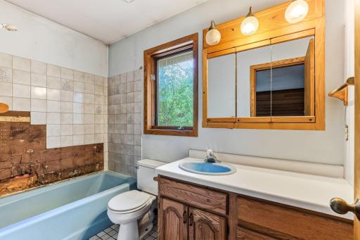2219 Vivian Lane, Saint Paul, MN 55119