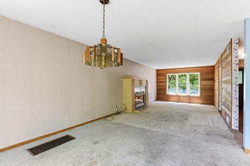 2219 Vivian Lane, Saint Paul, MN 55119