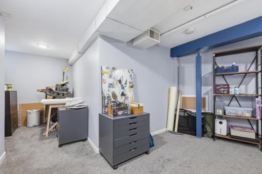 942 Central Avenue W, Saint Paul, MN 55104