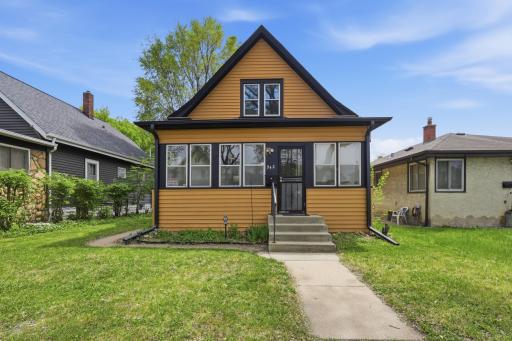 942 Central Avenue W, Saint Paul, MN 55104
